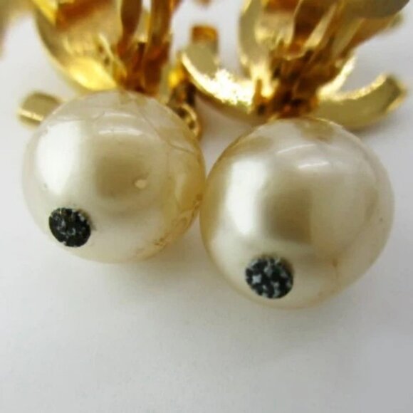 CHANEL CC Logos Turnlock Pearl Dangle Clip-On Earrings Gold Tone 96A Auth #8175 - Picture 6 of 8